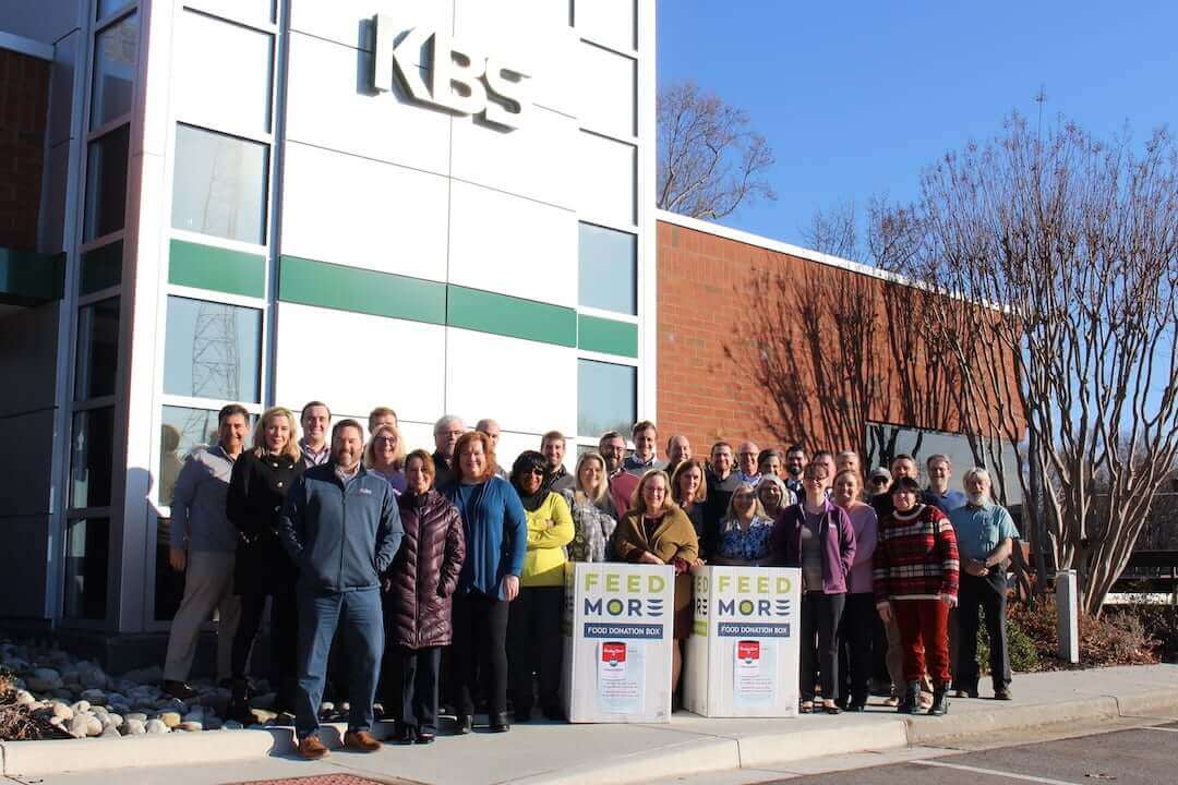 Group of people who donated canned goods for the KBS "12 Cans of Christmas" program